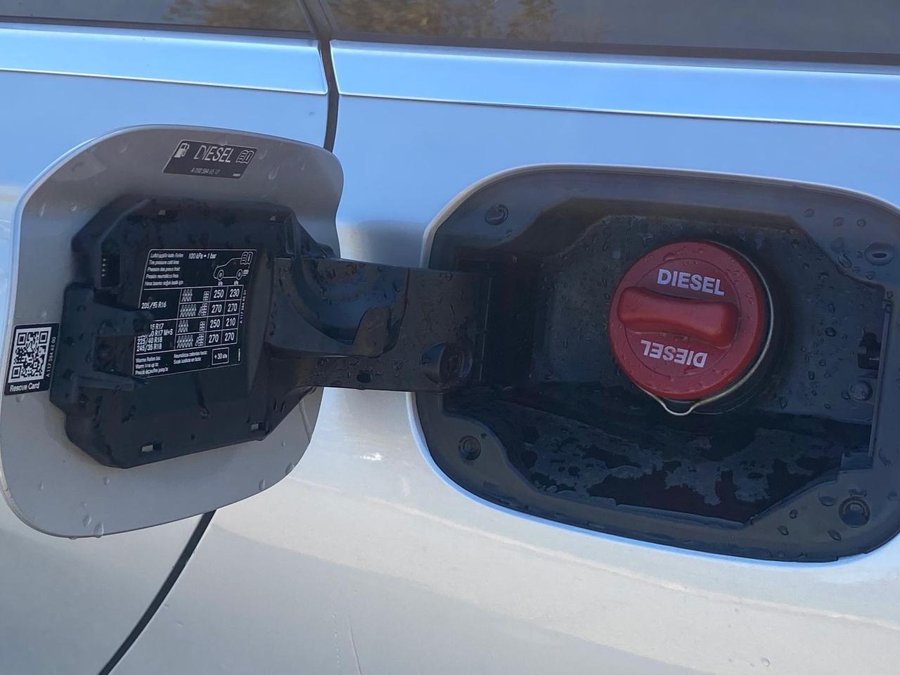 Mercedes-Benz CLA 200 D Premium #7586