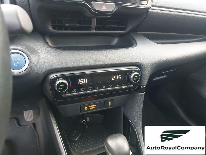 Toyota Yaris Hybrid Lounge MY20