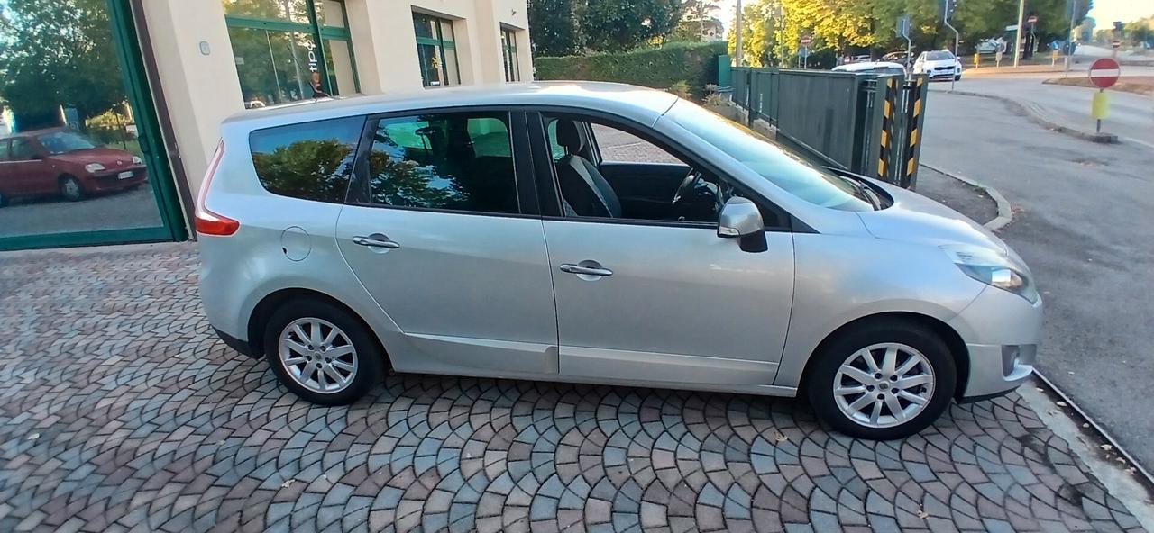 Renault Scenic 7 posti 1.5 dci