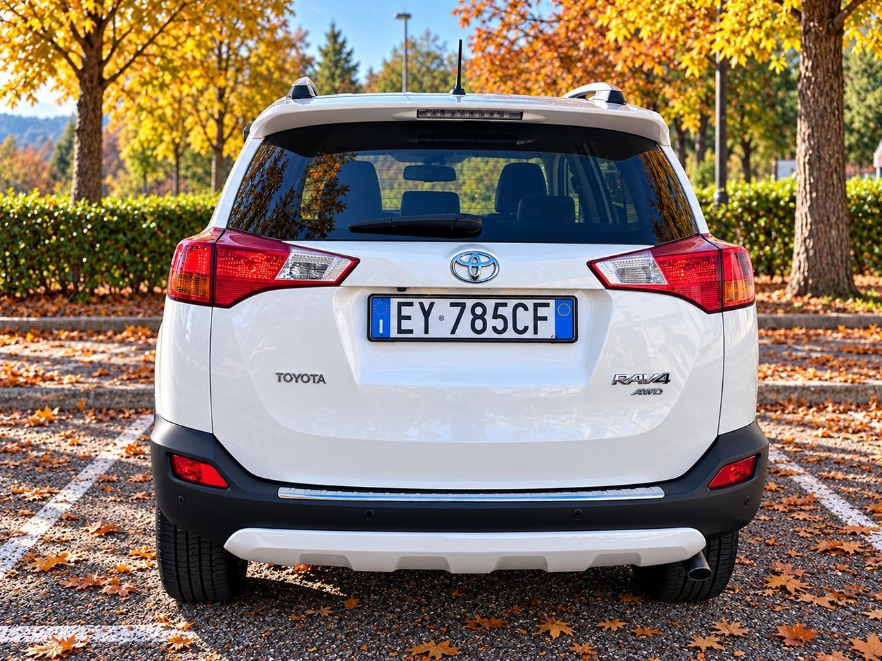 Toyota RAV 4 RAV4 2.2 D-CAT 150 CV 4WD Automatico *PREZZO REALE* Navi Pelle Xenon