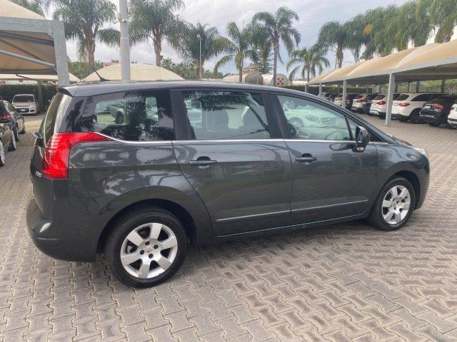 PEUGEOT 5008 1.6 HDi 115CV Business 7 posti