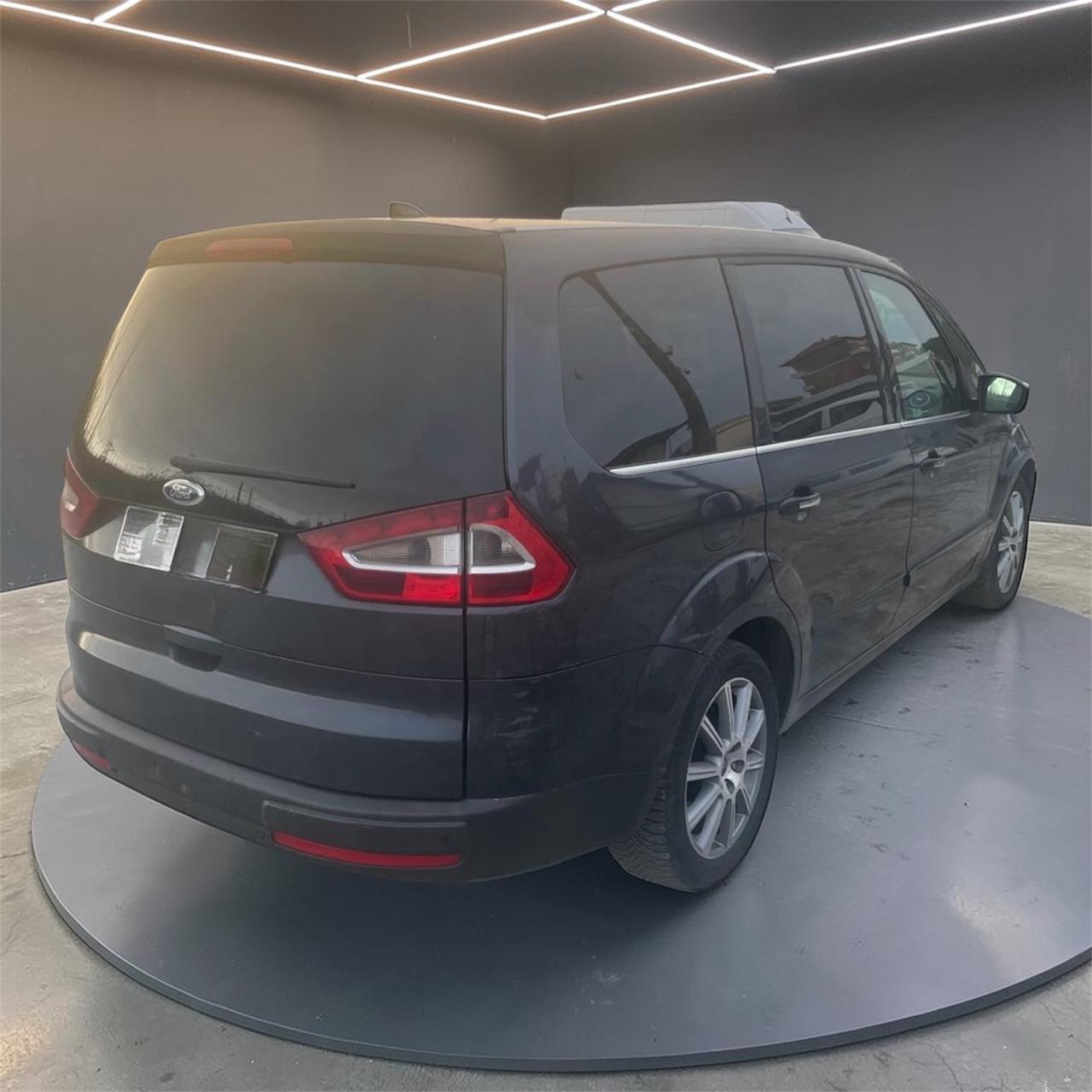 Ford Galaxy 2.0 TDCi 140 CV 6tr. Ghia DPF