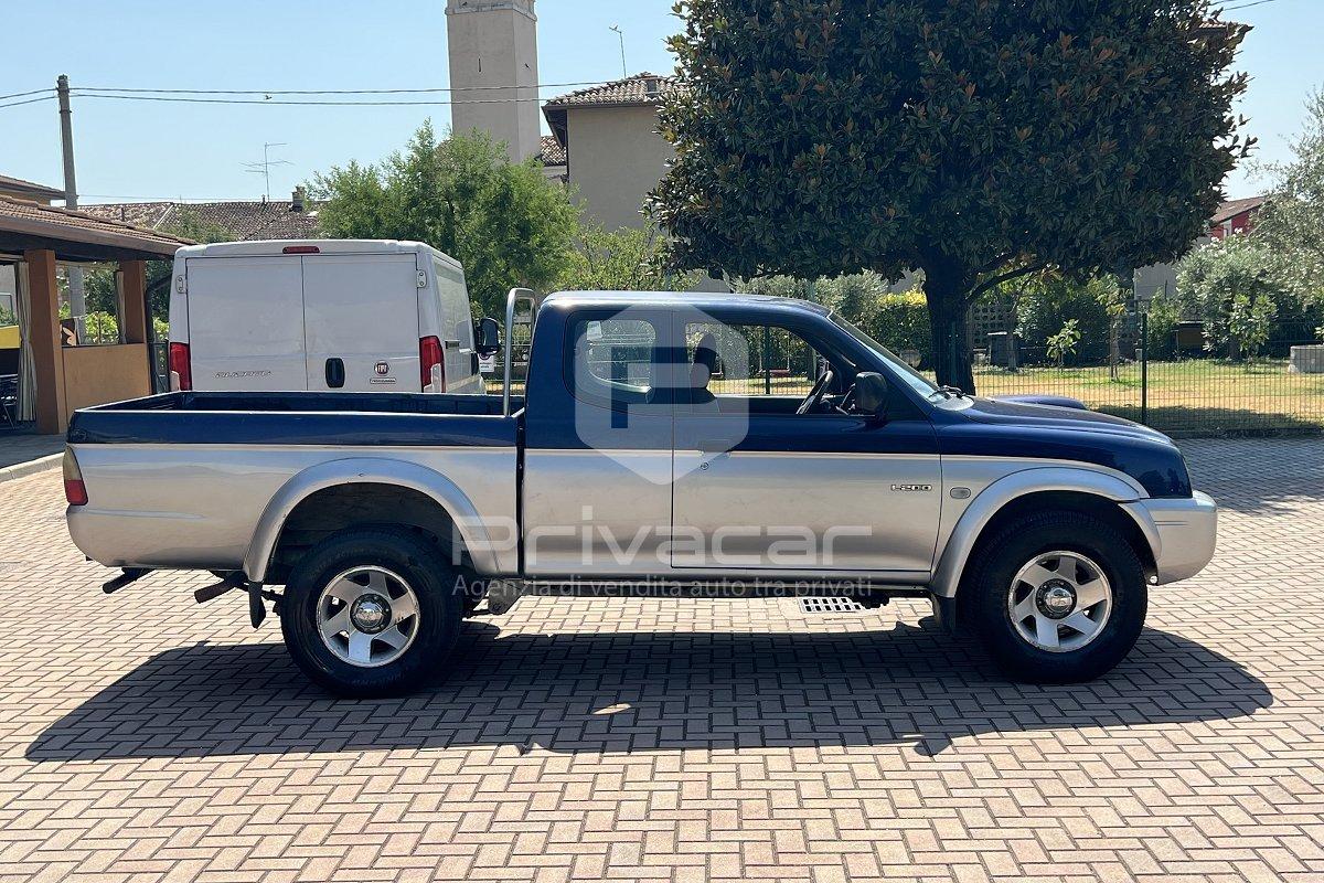 MITSUBISHI L200 2.5 TDI 4WD Club Cab Pup. GLS Targ.