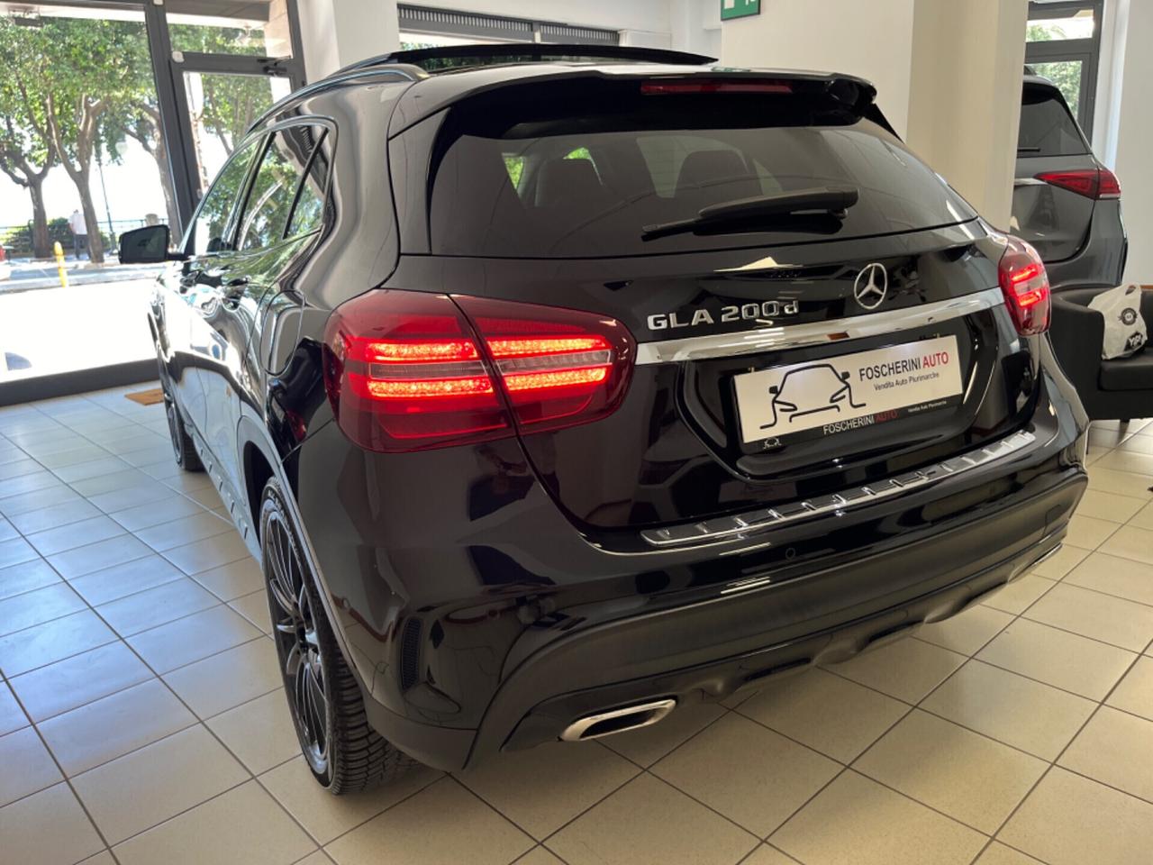 Mercedes-benz GLA 200d Premium Night edition