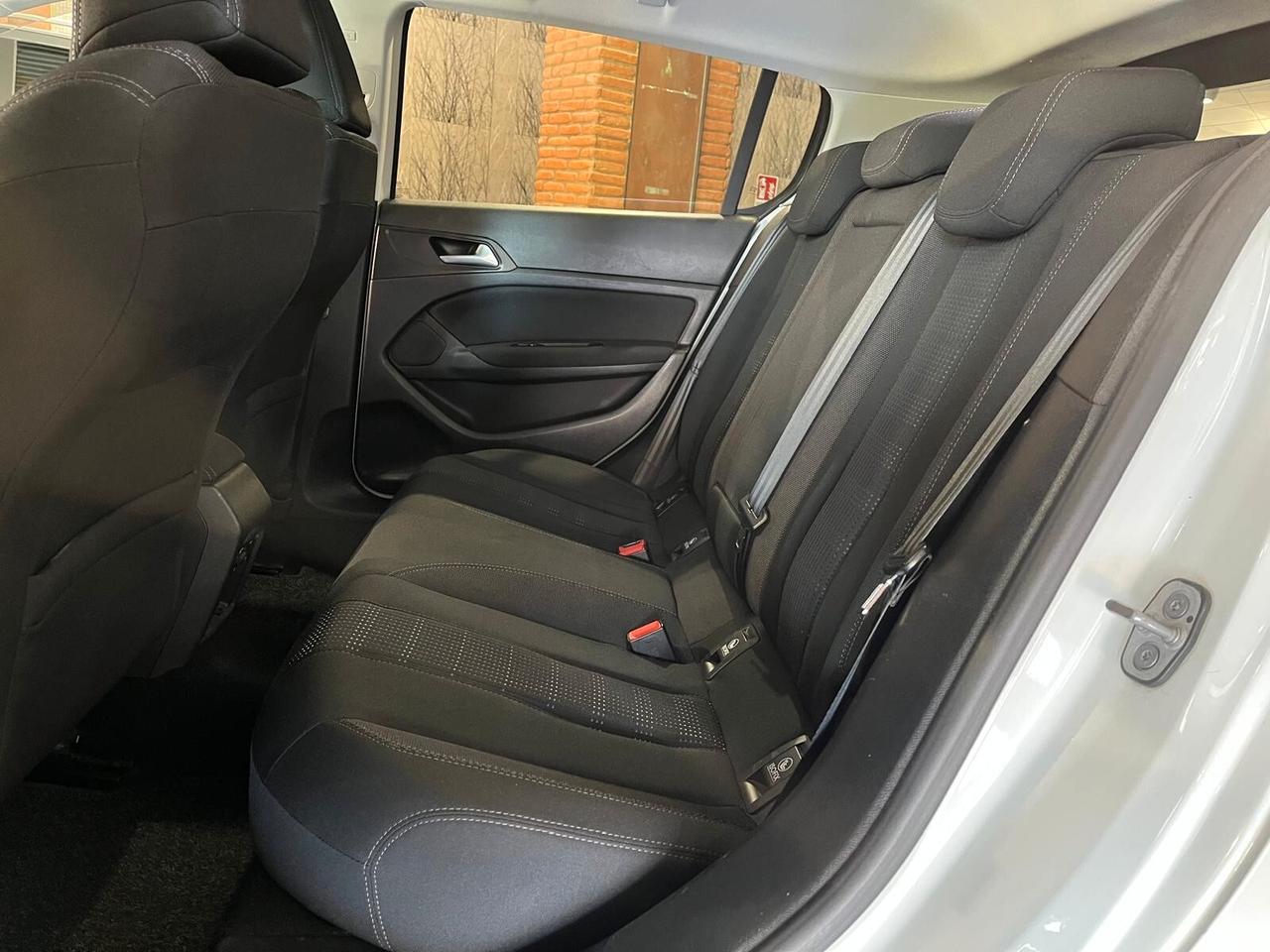 Peugeot 308 BlueHDi 120 S&S Active