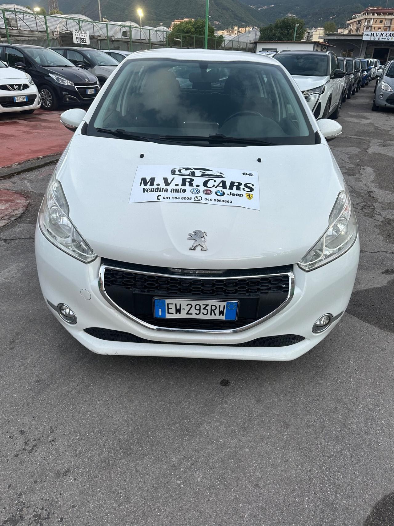 Peugeot 208 PureTech 82 5 porte Allure