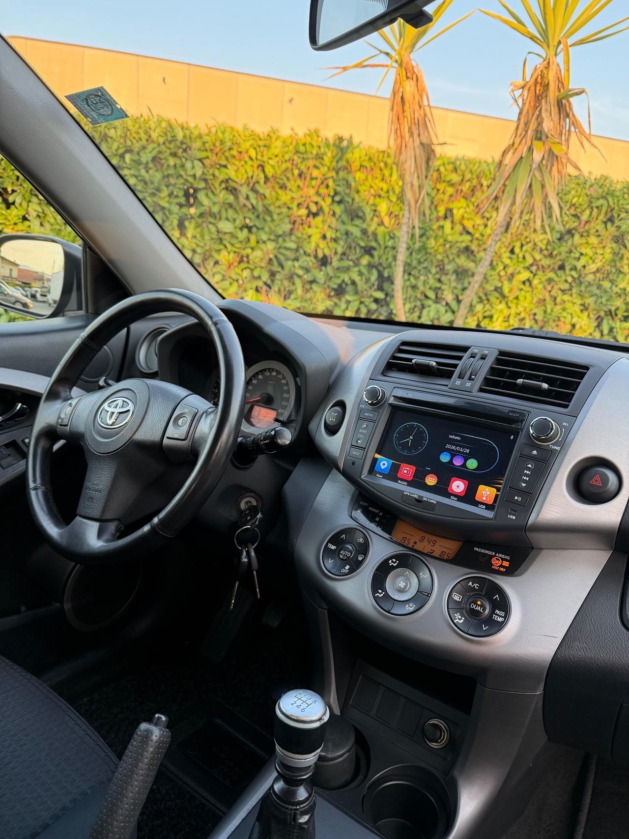 Toyota RAV 4 2.2 D-4D 136 CV 4x4 NEOPATENTATI