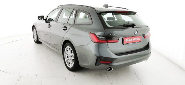 BMW 320 d Touring mhev 48V xdrive Business Advantage auto