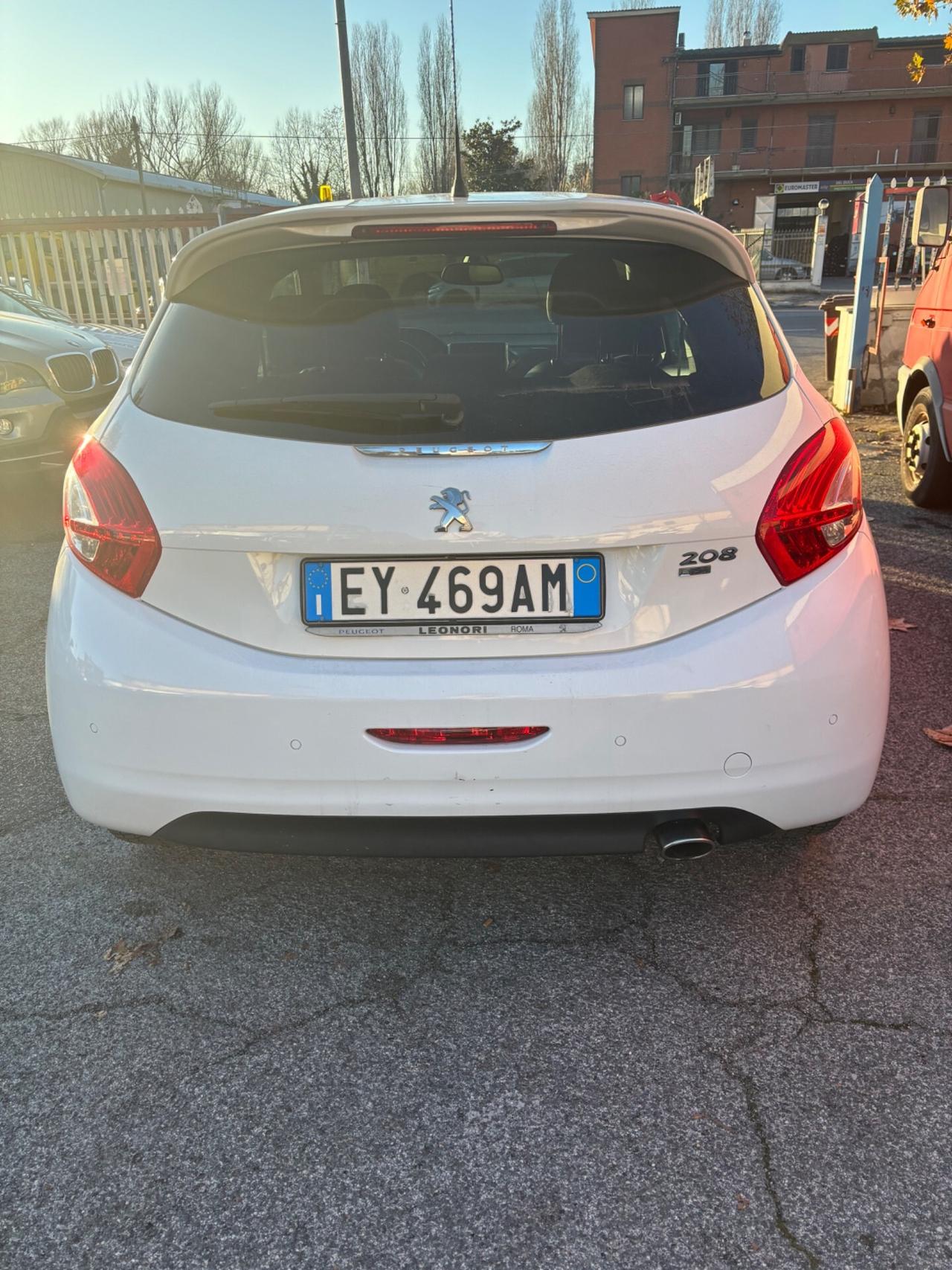 Peugeot 208 BlueHDi 2014