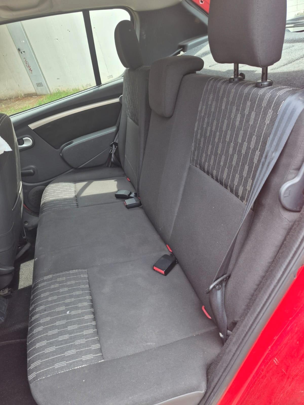 Dacia Sandero 1.2 16V GPL 75CV Story
