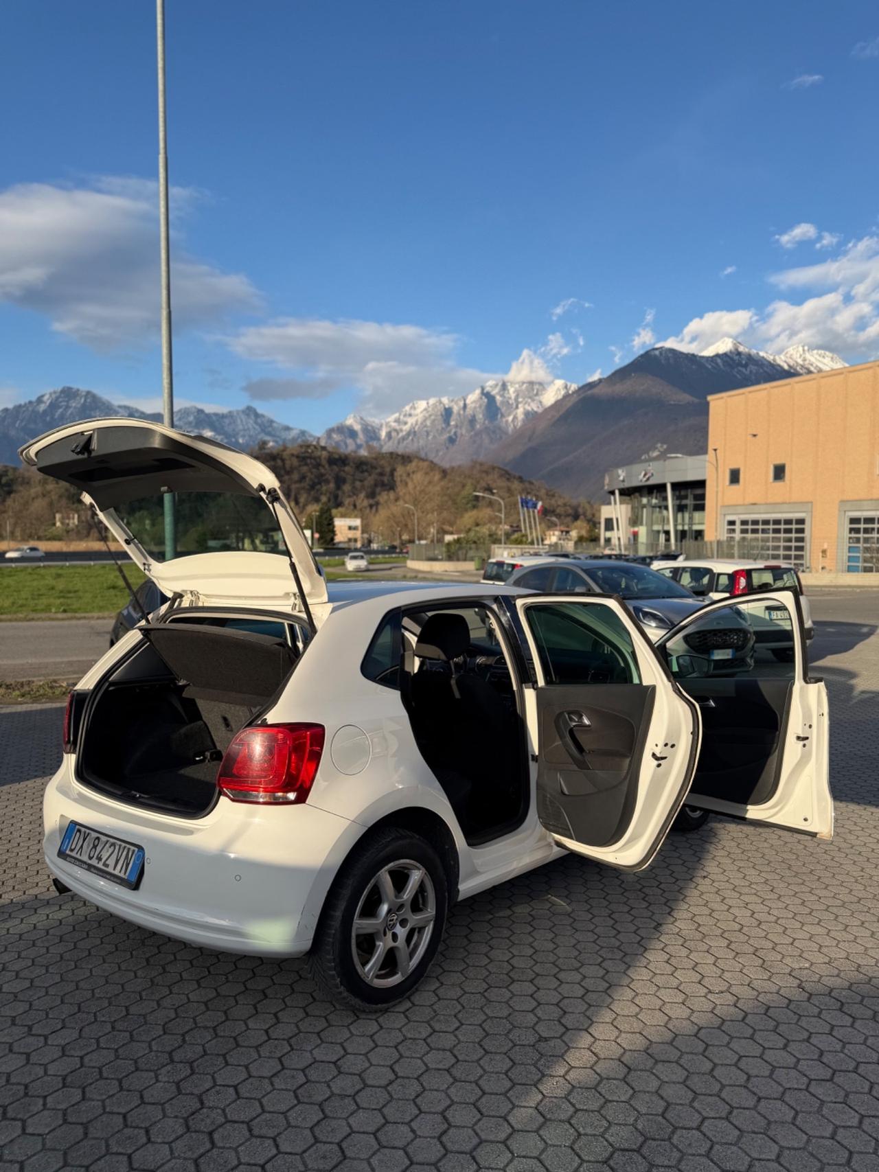 Volkswagen Polo 1.4/80CV 16V 3p. Sportline ok neopatentati