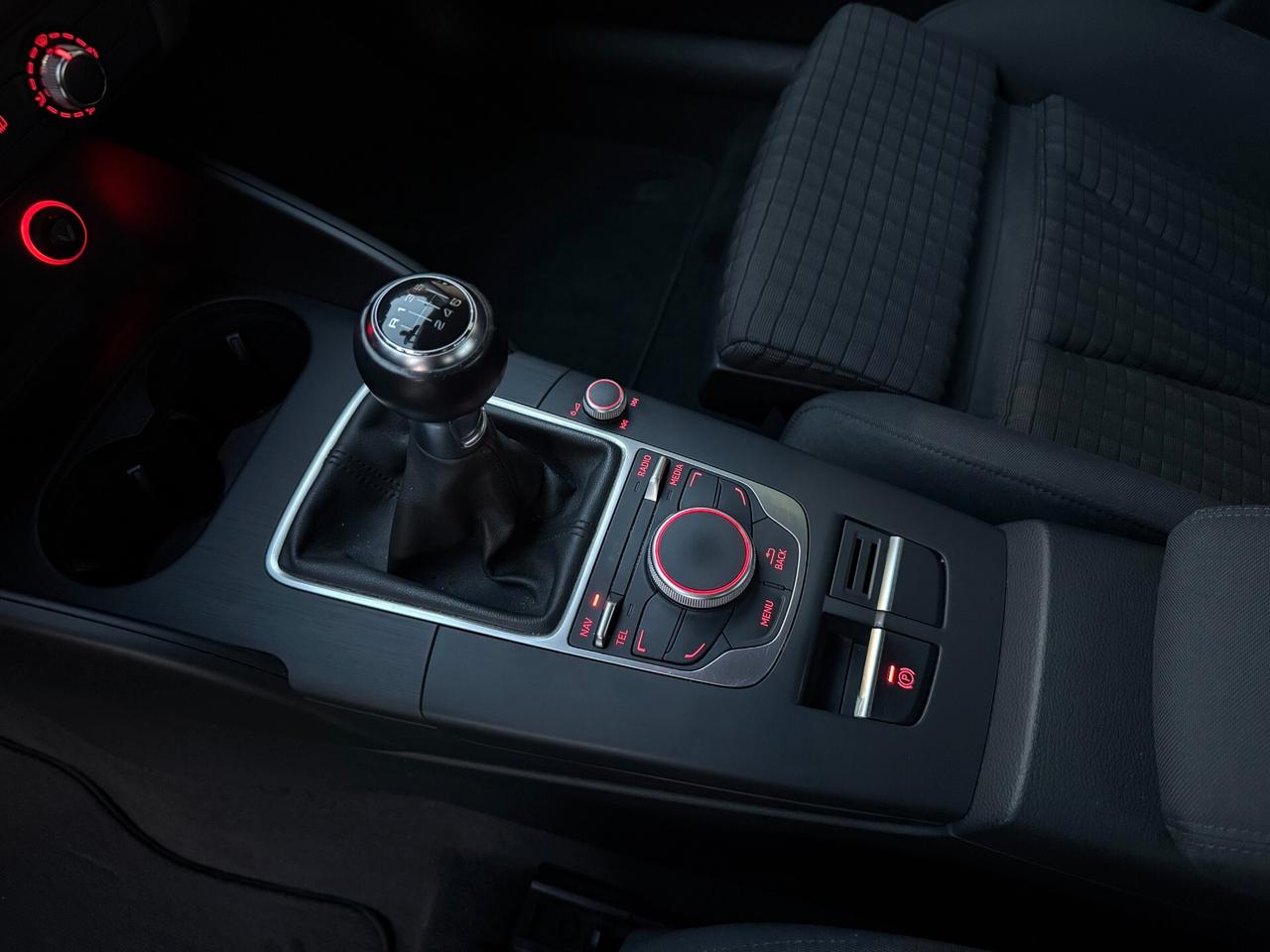 Audi A3 SEDAN/2.0 TDI 150CV/CERCHI 18"/LED/NAVI