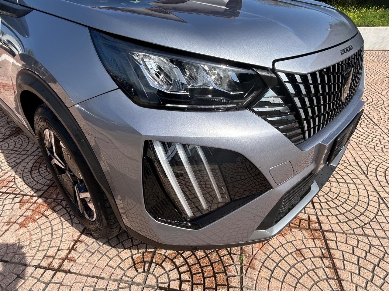 Peugeot 2008 PureTech 100 S&S Allure