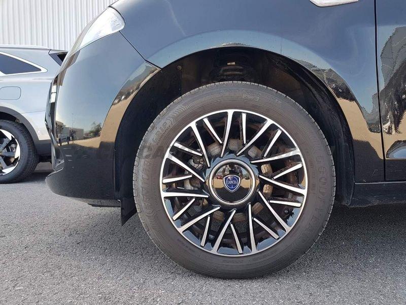 Lancia Ypsilon Ypsilon 1.0 firefly hybrid Platino s&s 70cv
