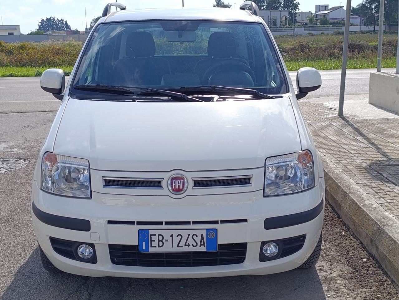 FIAT PANDA 1.2 BENZINA 05/2011 KM 65.000 1 PROPRIETARIO