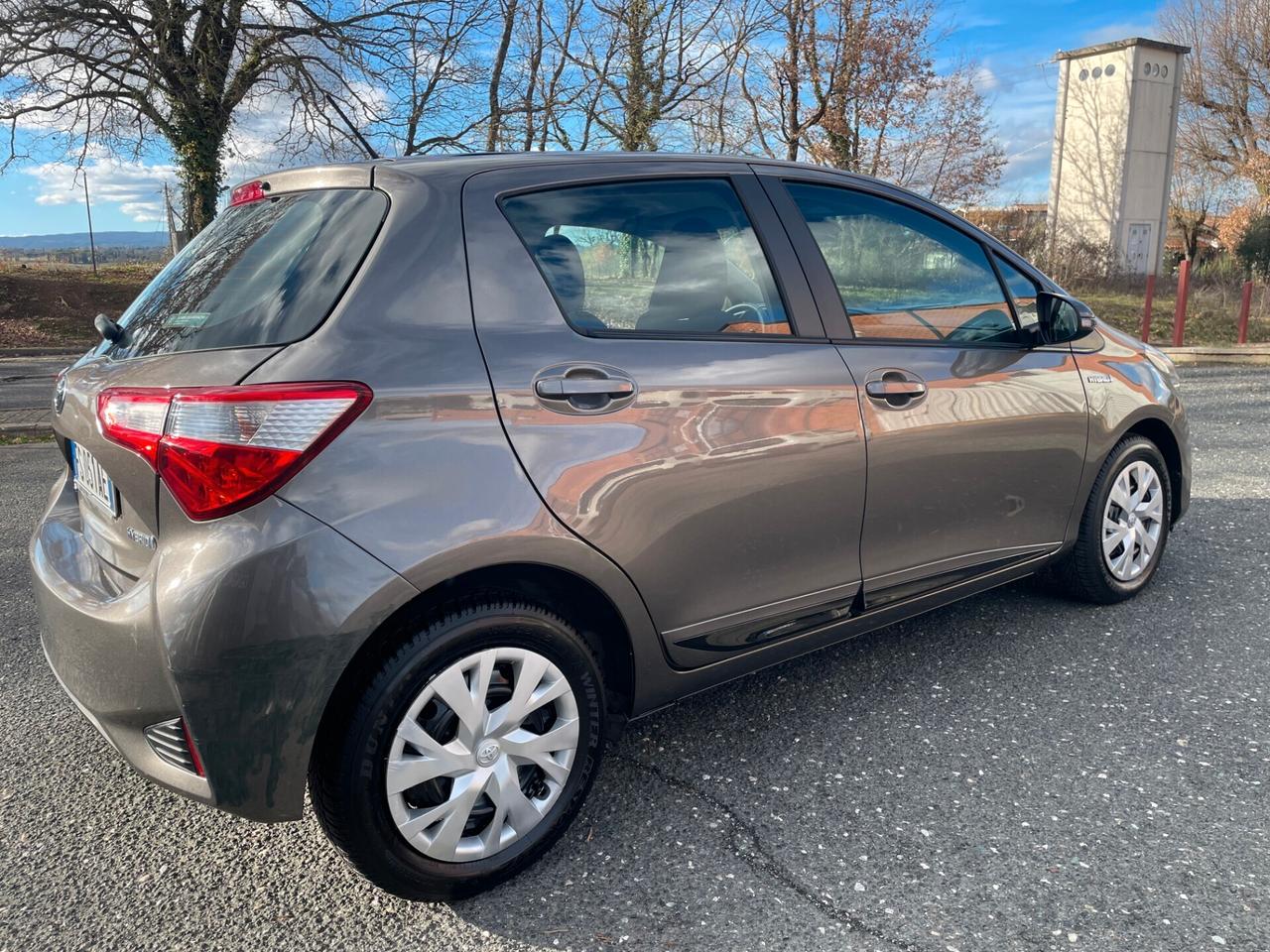 Toyota Yaris 1.5 Hybrid 5 porte Active * OK NEOPATENTATI*