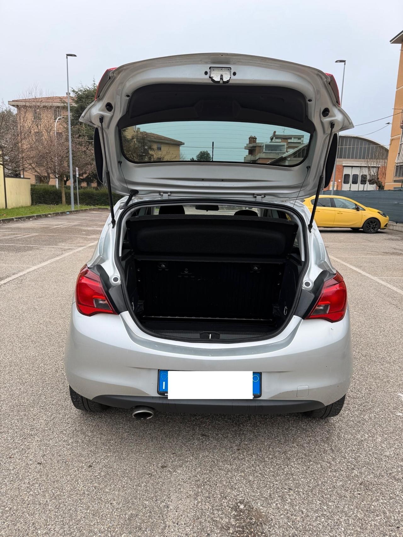 Opel Corsa 1.4 Gpl - NEOPATENTATI - 12 MESI DI GARANZIA -