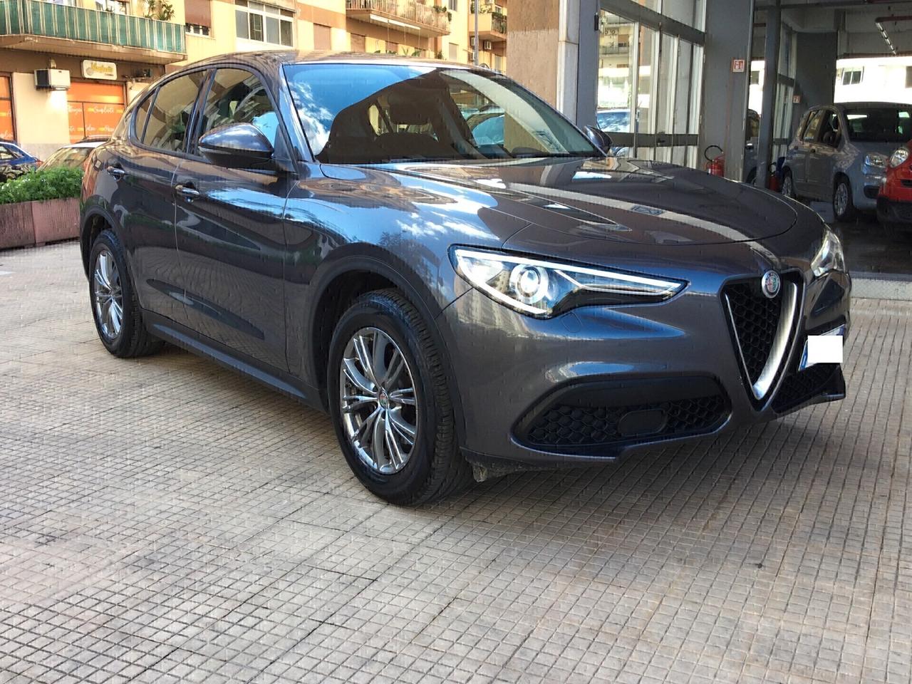 Alfa Romeo Stelvio 2.2 Turbodiesel 160 CV AT8 RWD Business