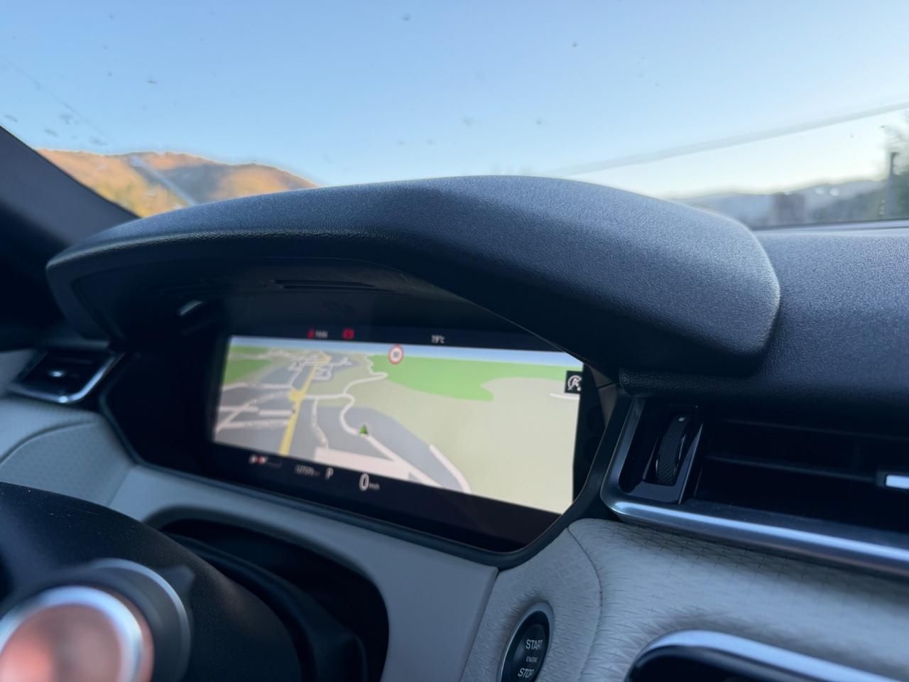 Land Rover Range Velar 2.0D I4 240 CV SE