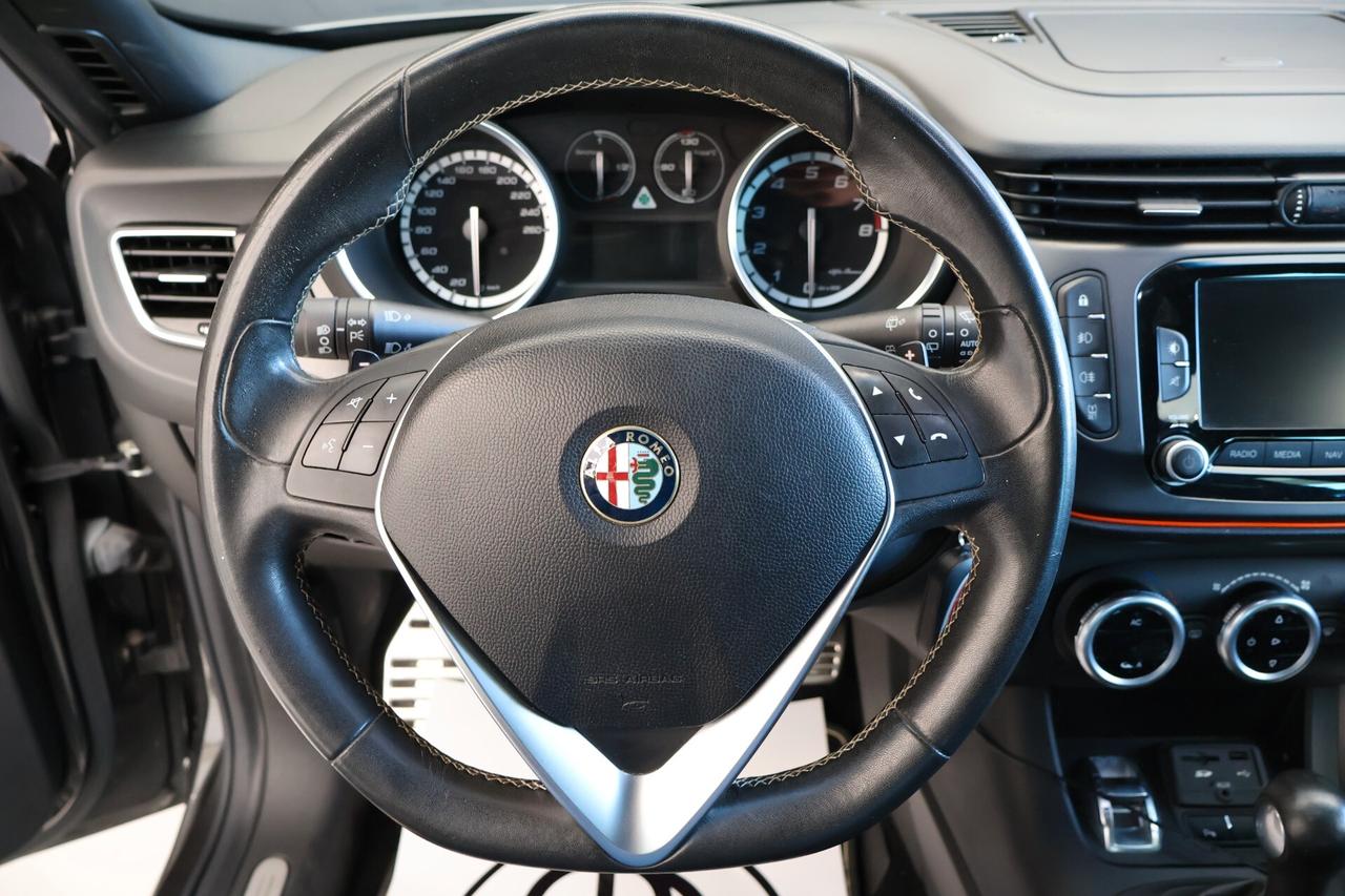 Alfa Romeo Giulietta 1.8 Quadrifoglio Verde 240CV scarico