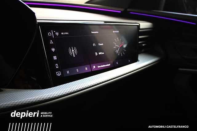 Audi Q5 TDi S tronic quattro Launch edition one mHEV+