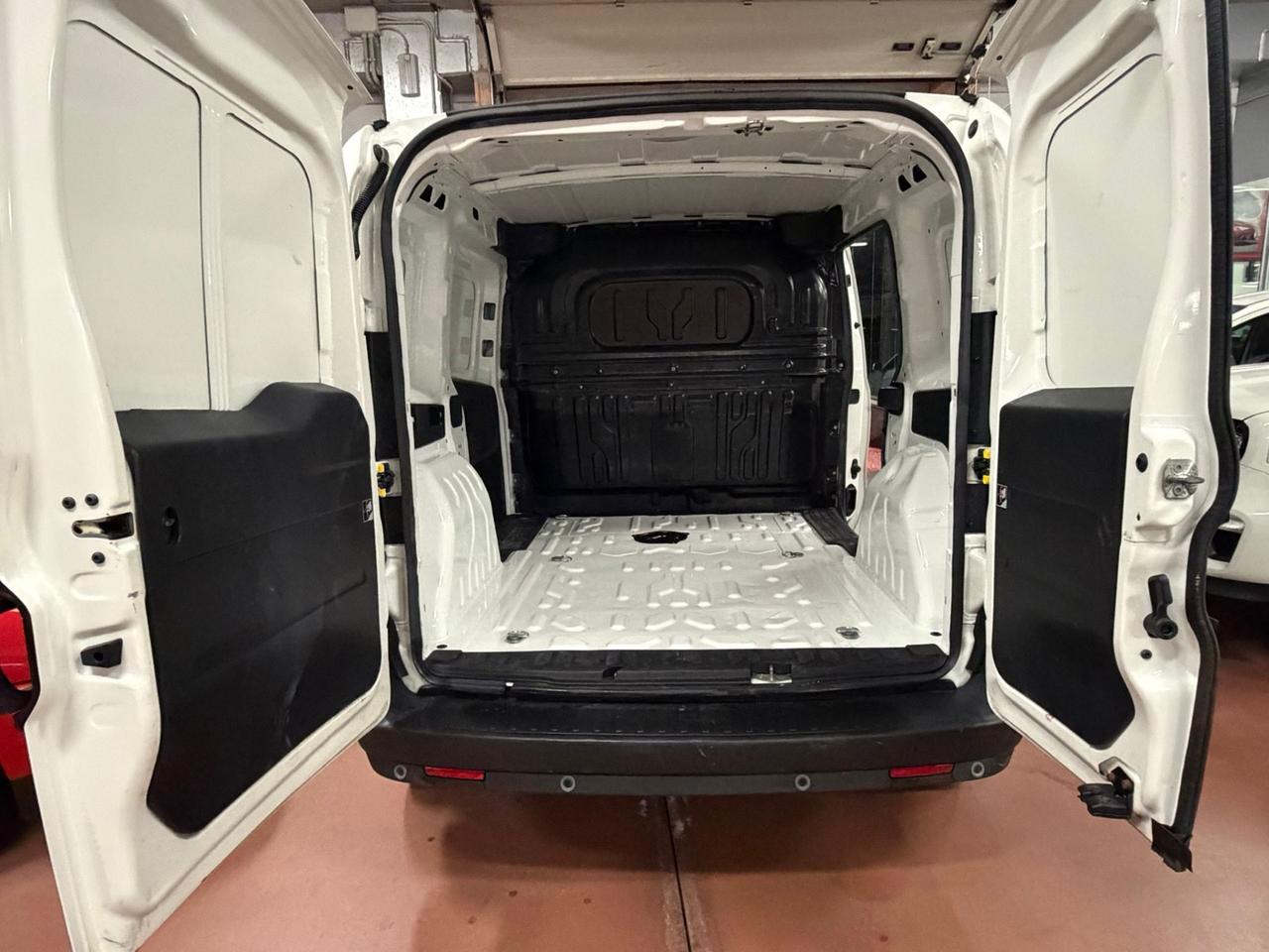 Fiat DOBLO CARGO CH1 BUSINESS 1.6 MJET 105CV E6D-F S&S