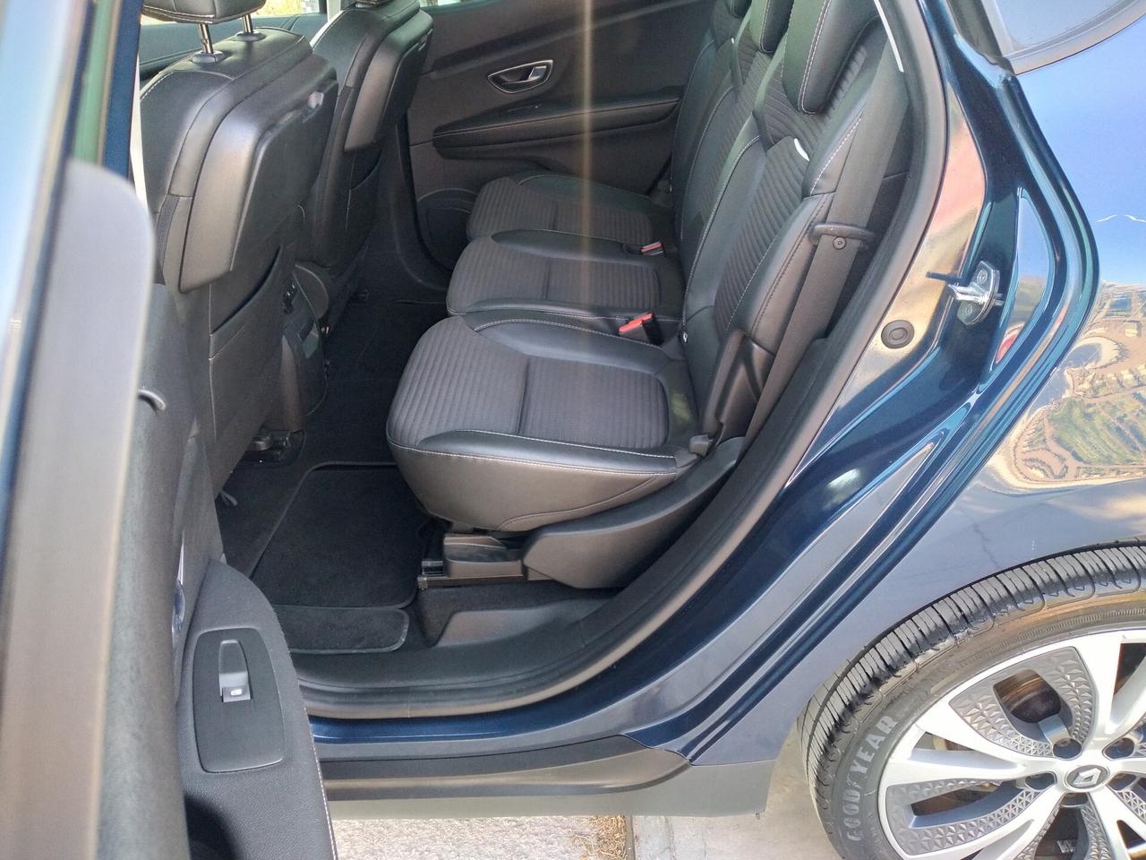 Renault Scenic Scénic dCi 8V 110 CV EDC Energy Intens