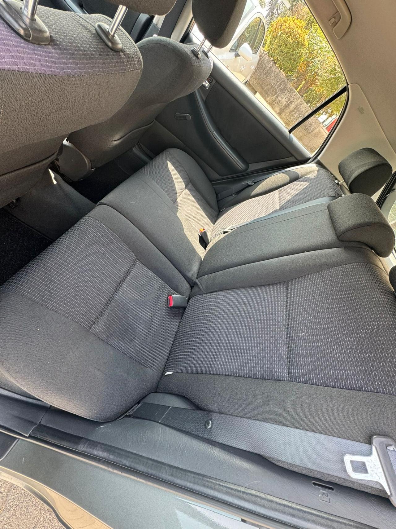 Toyota Corolla 1.4 D-4D M-MT 5 porte Sol