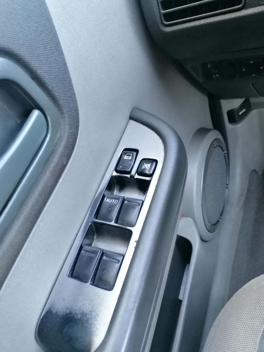 NISSAN - X-Trail - 2.0 16V