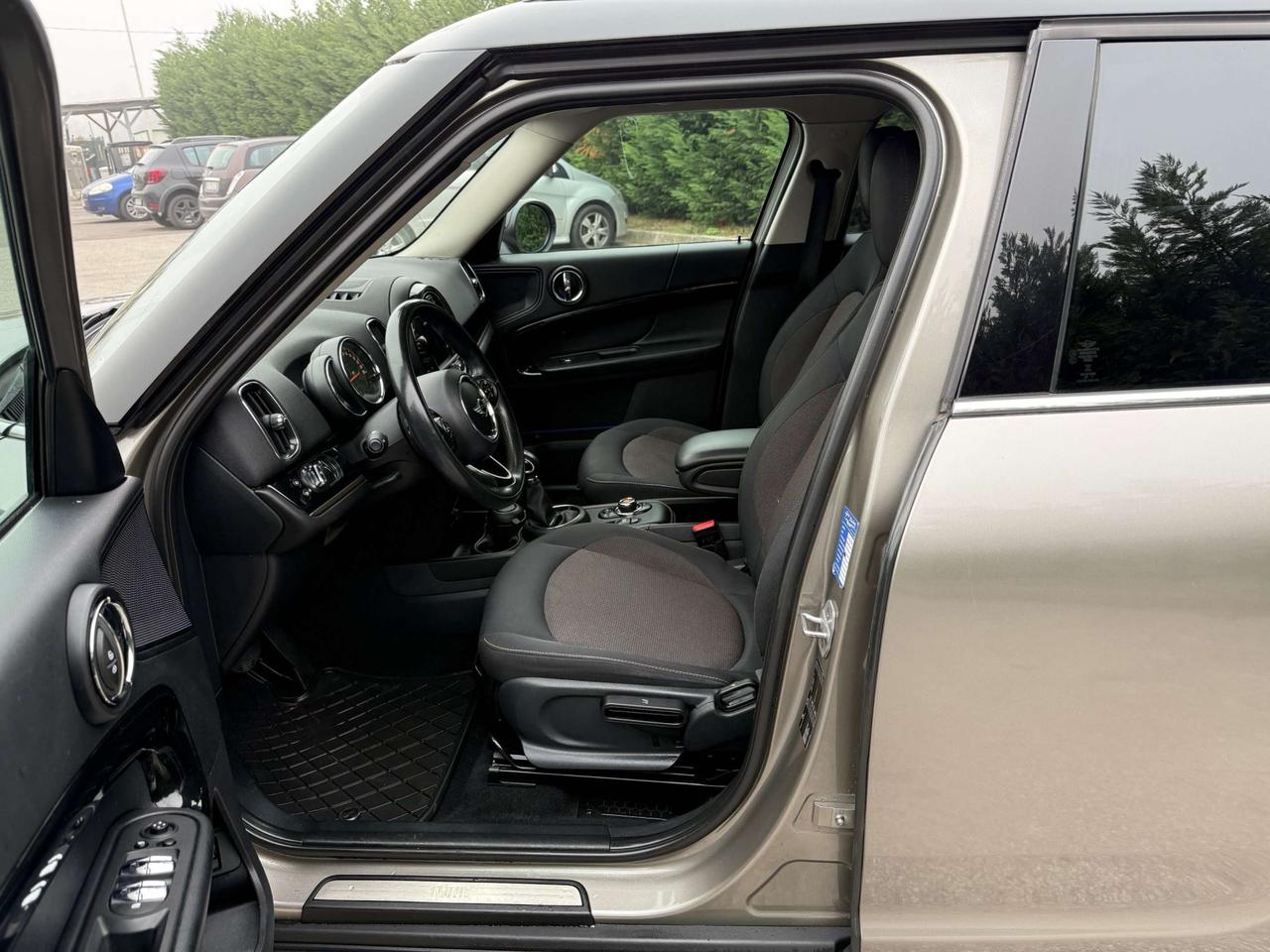 MINI Cooper D Countryman Mini Countryman F60 2017 2.0 Hype auto