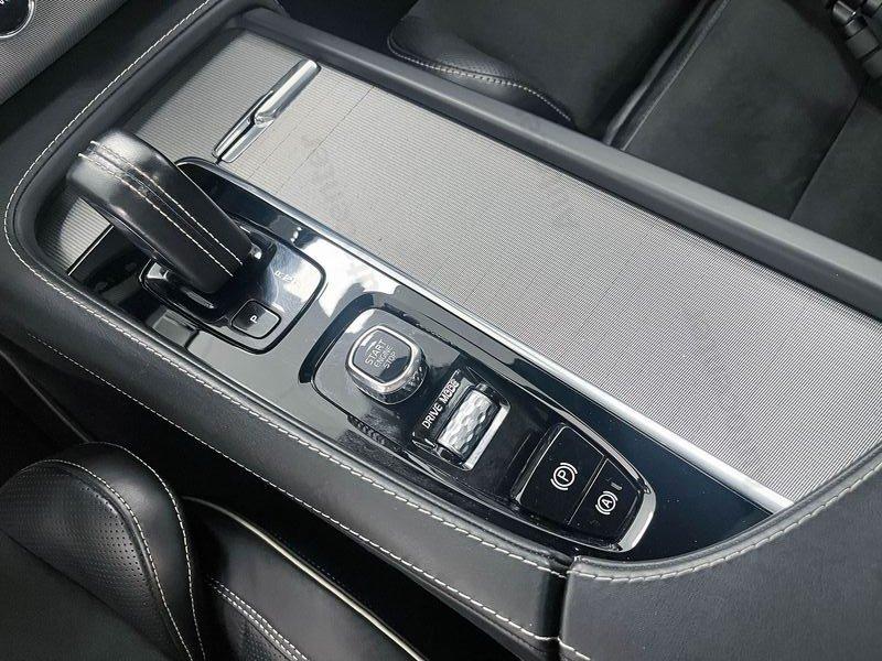 Volvo XC90 XC90 B5 (d) 235CV AWD GEARTRONIC 7 POSTI R DESIGN **FULL FULL FULL**