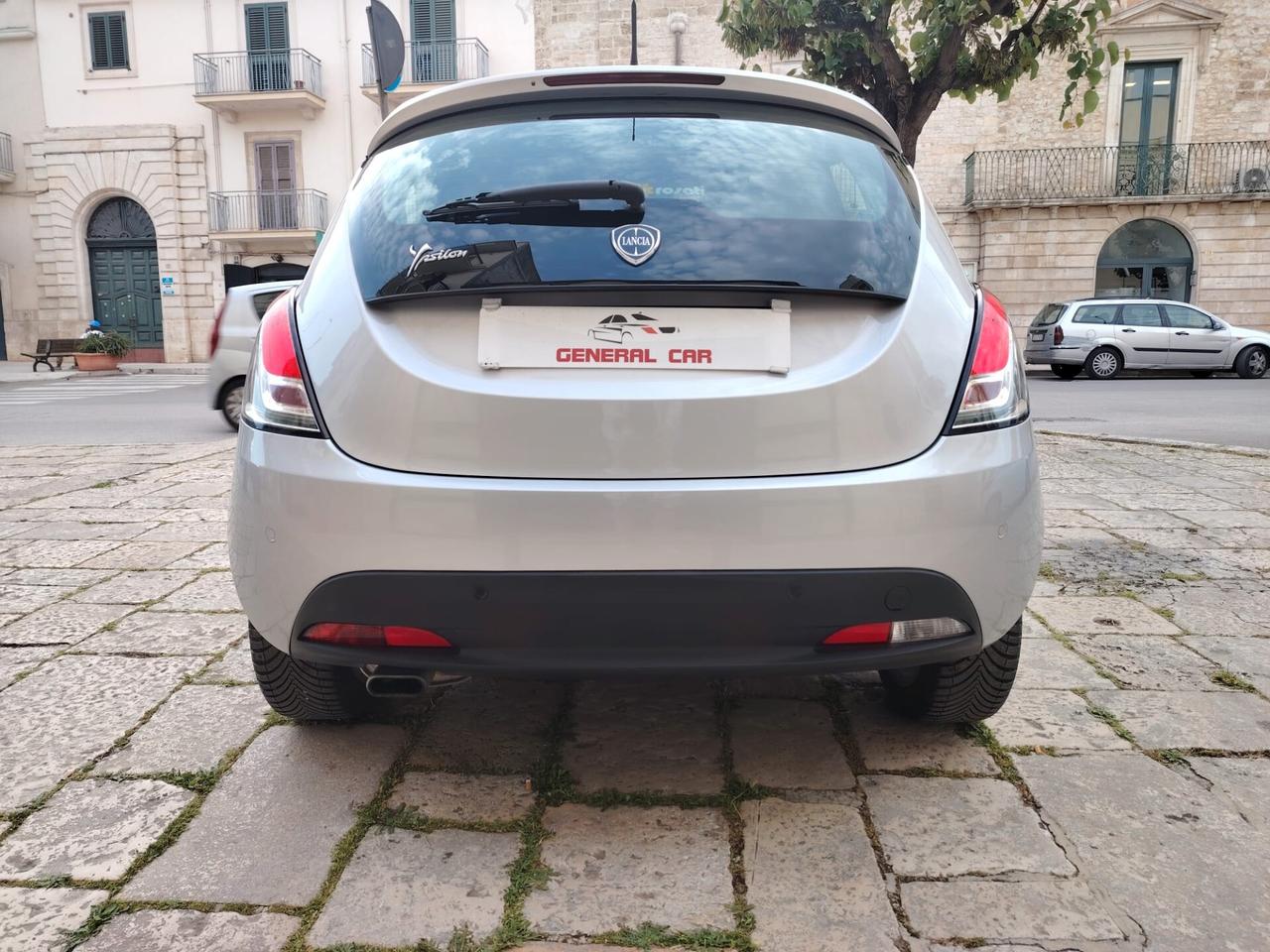 Lancia Ypsilon 1.2 69 CV 5 porte GPL Ecochic Gold