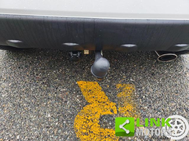 TOYOTA Urban Cruiser 1.4 D-4D AWD Luxury