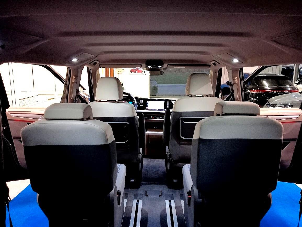 Volkswagen T7 Multivan TDI DSG 7P GANCIO + PORTE E BAULE ELETTRICO