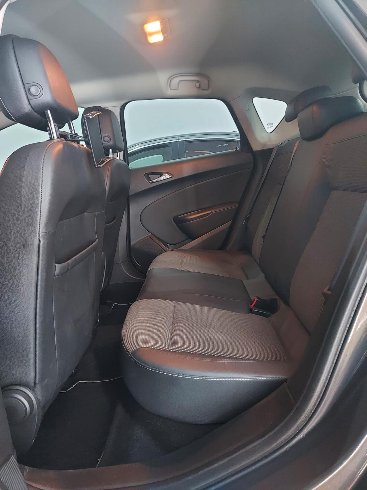 Opel Astra 1.6 CDTI EcoFLEX S&S Cosmo 2015