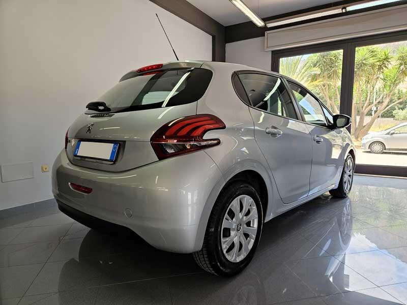 Peugeot 208 BlueHDi 75 5 porte Active