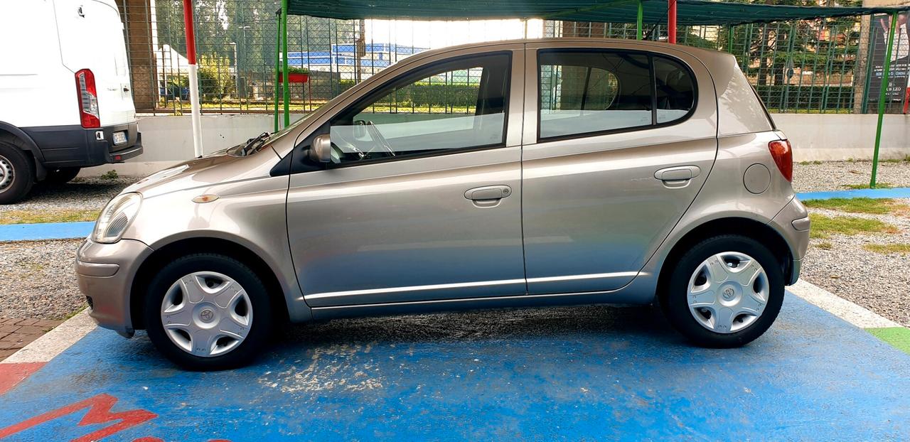 TOYOTA YARIS 1.0 BENZINA EURO 4 OK NEOPATENTATI