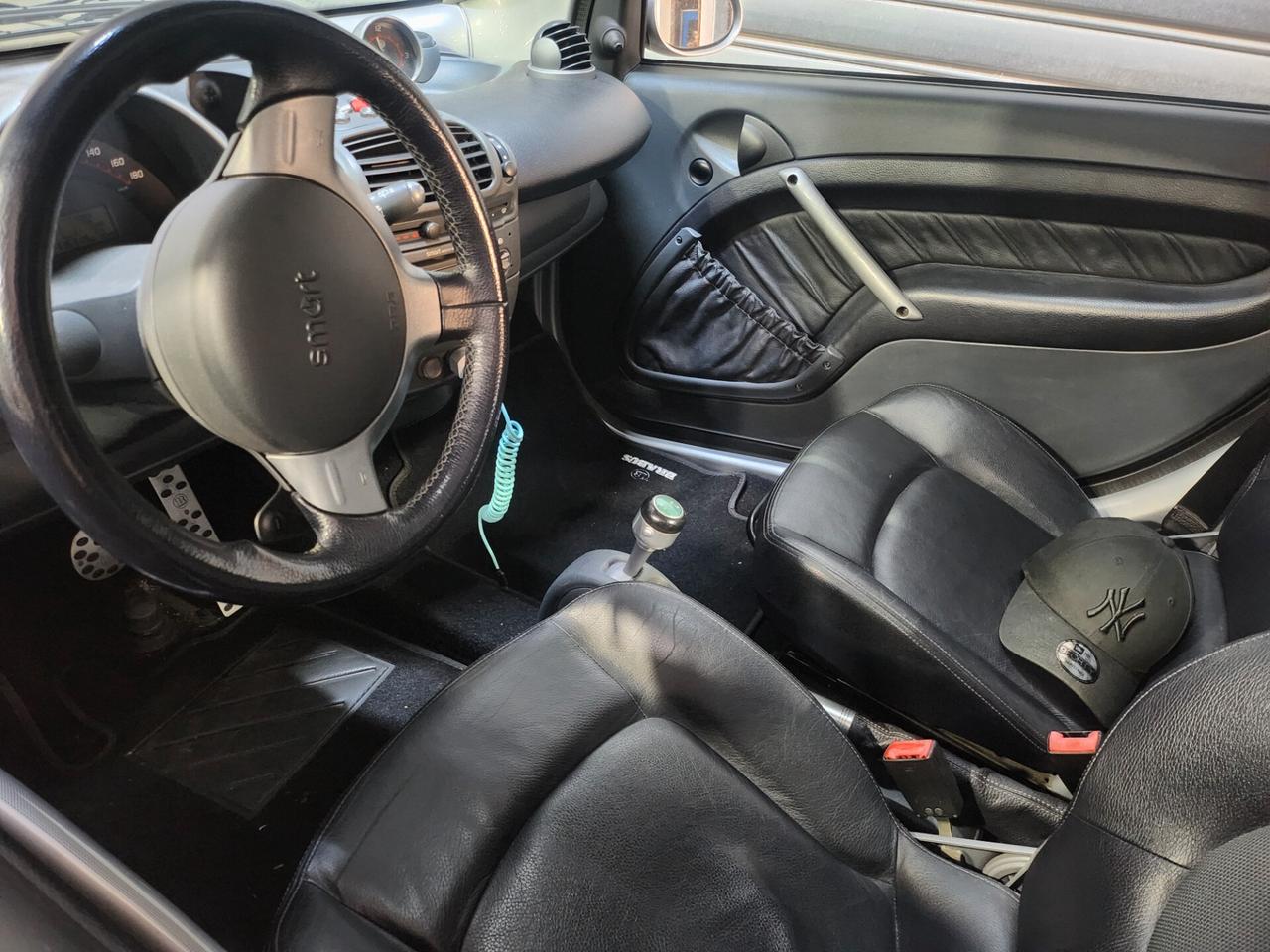 Smart ForTwo 700 coupé Brabus (55 kW)