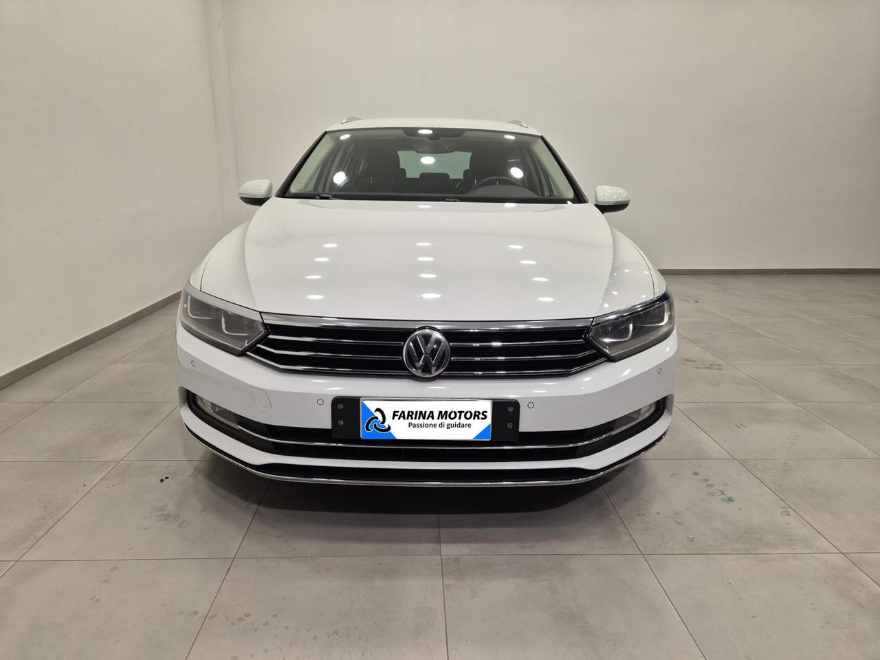 Volkswagen Passat Variant 2.0 tdi Highline 150cv dsg - ACC/Lim - Carplay - Sens. Park.