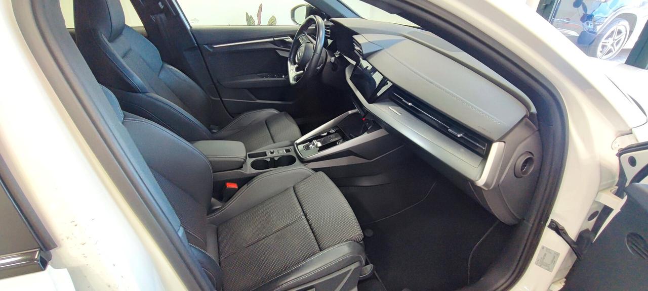 Audi A3 SPB 40 TDI quattro S tronic line edition