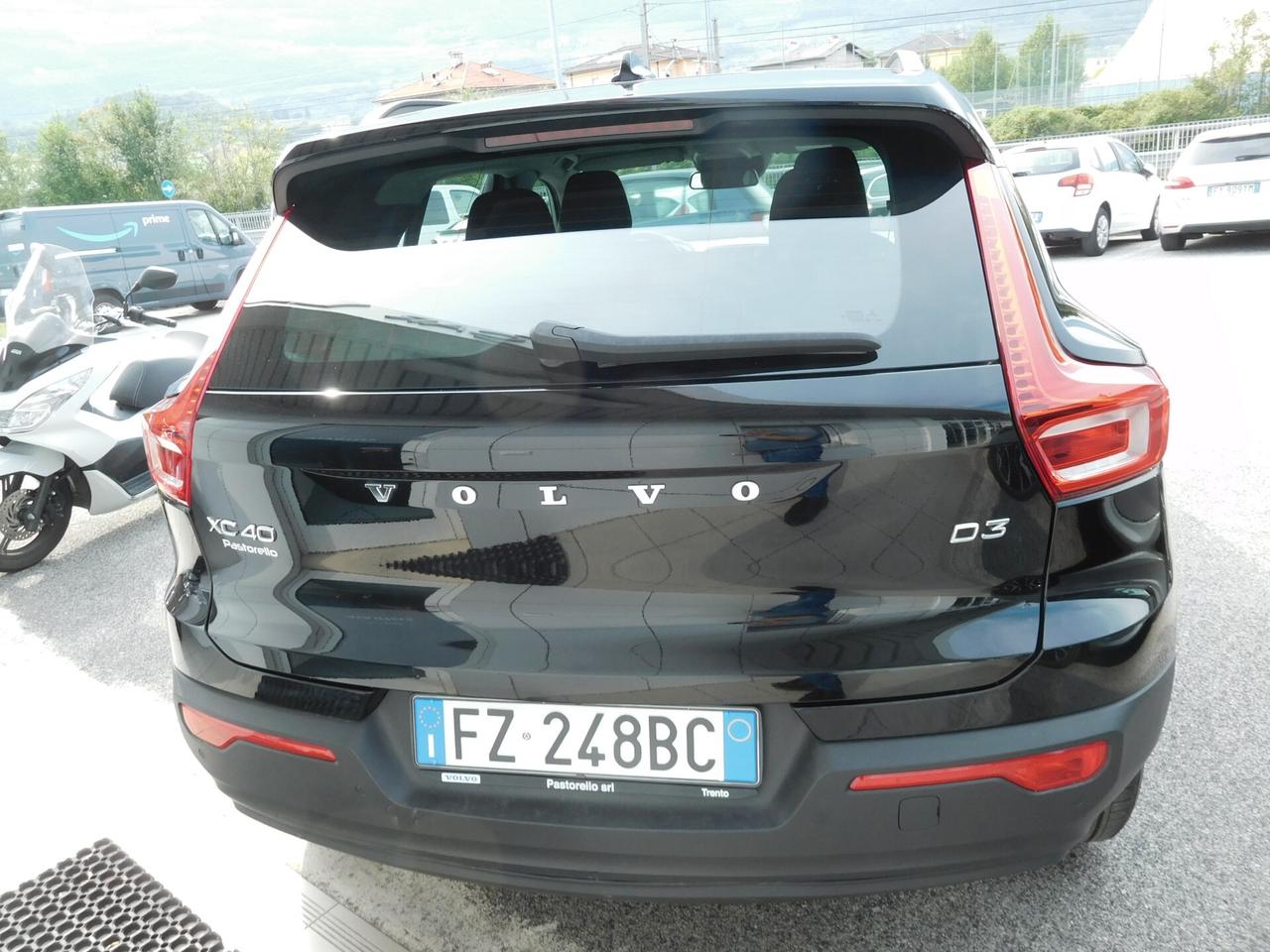 Volvo XC40 D3 AWD Momentum Core 150cv