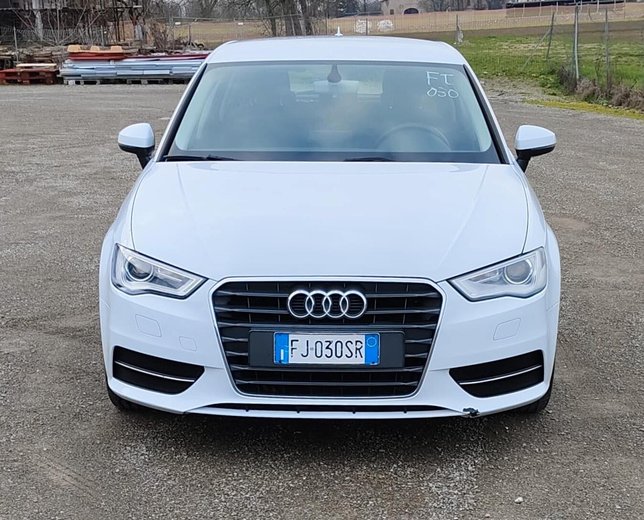 Audi A3 1.6 TDI clean diesel Attraction