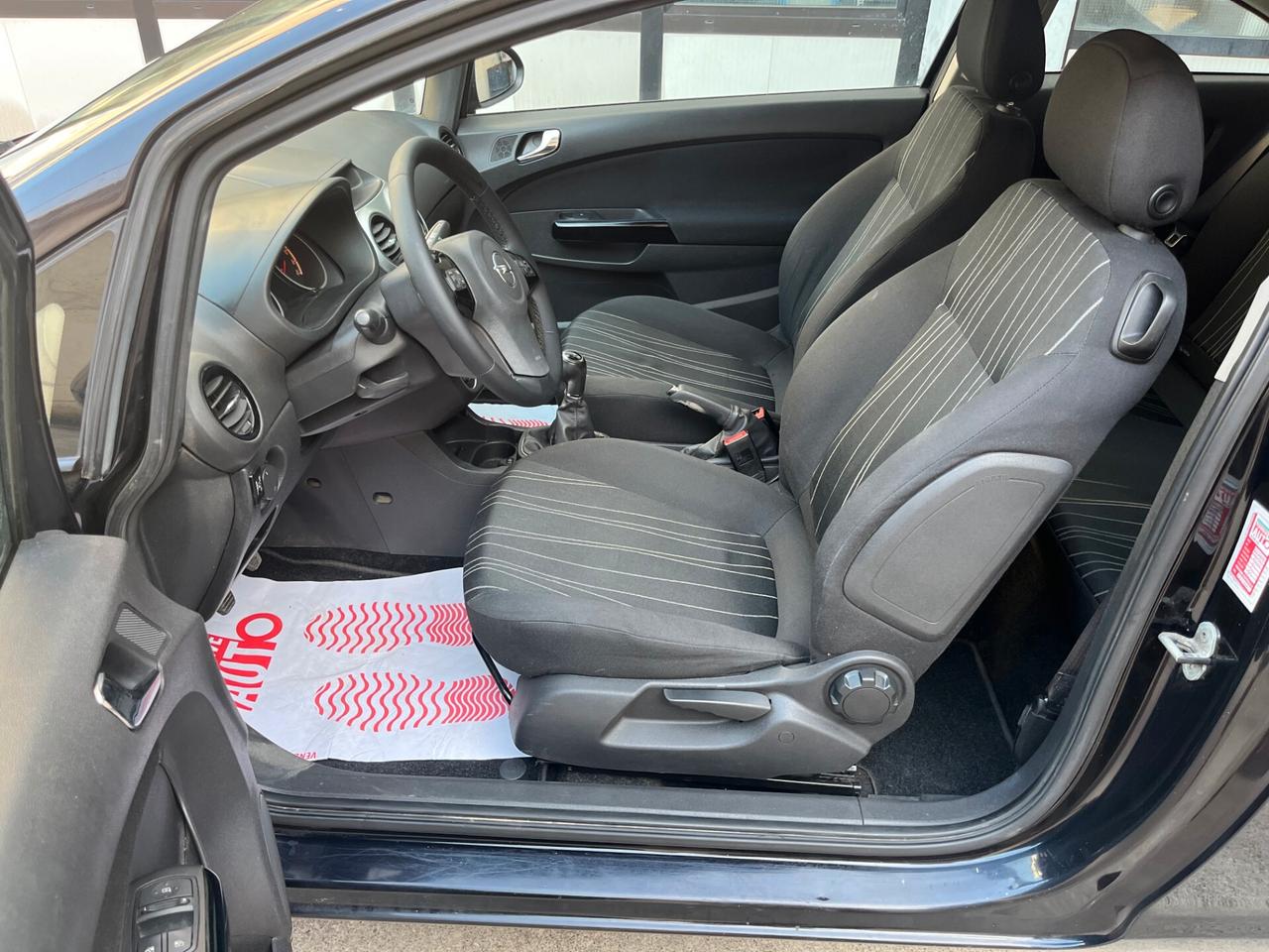 Opel Corsa 1.2 75CV 3 porte GPL-TECH Club