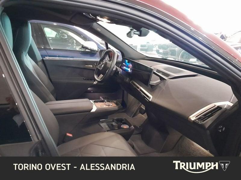 BMW iX xdrive50 pacchetto sportivo