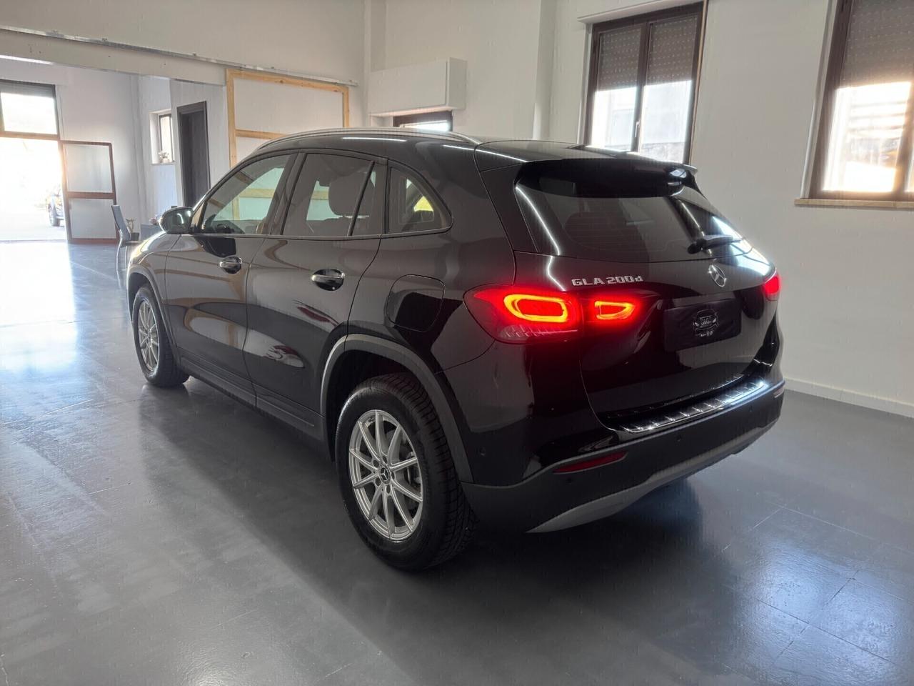 Mercedes-benz GLA 200 d Aut. Business Extra - 2021