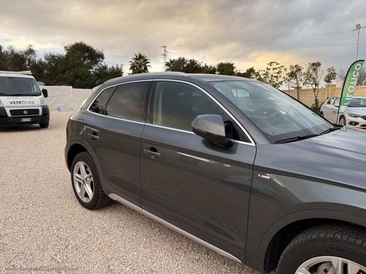 AUDI Q5 II 40 TDI MHEV 12V 204CV qu. S tr. S line UNICO PROPRIETARIO FARI MATRIX