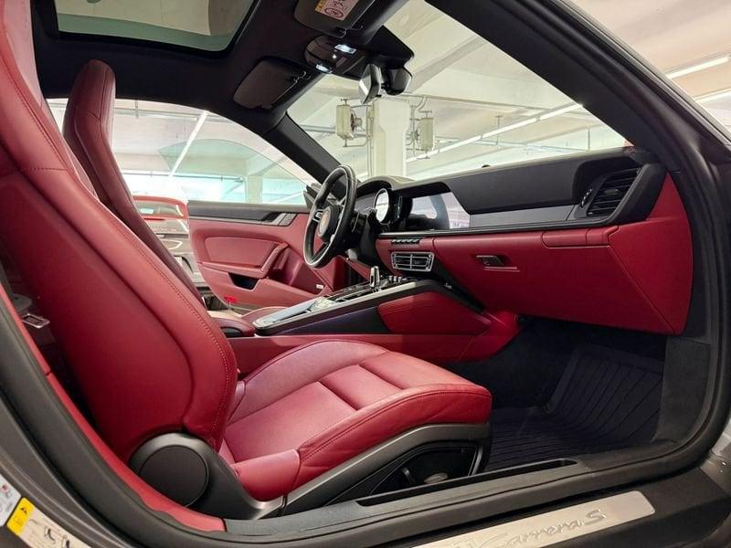 Porsche 911 CARRERA S