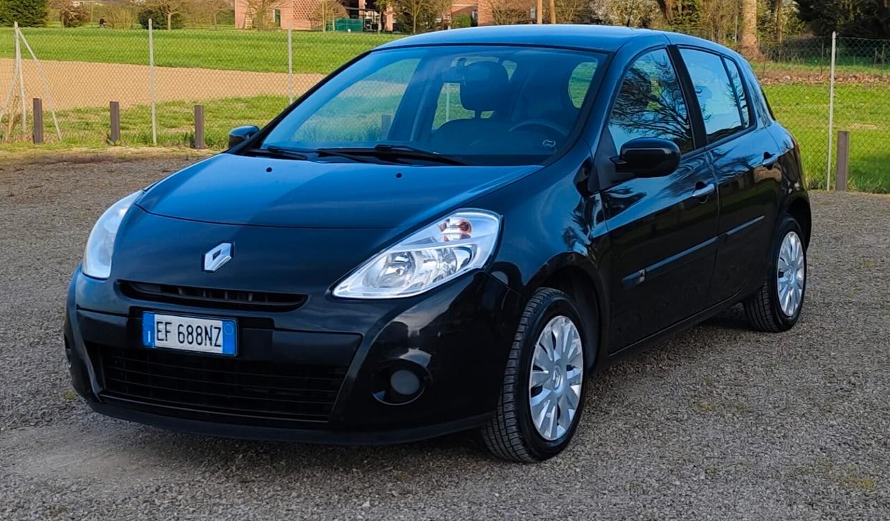 Renault Clio 1.2 16V 5 porte Luxe