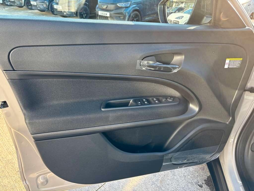 Fiat 600 Hybrid 110 CV DCT MHEV Icon 2026 KM 0 IVA ESPOSTA Tua a soli 209 Euro al mese