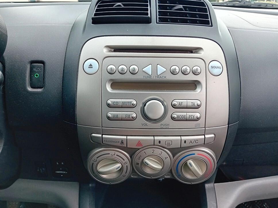 Daihatsu Sirion 1.3 Hiro 4WD